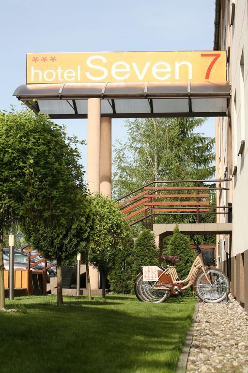 Hotel Seven 7 Kaliszki Dış mekan fotoğraf