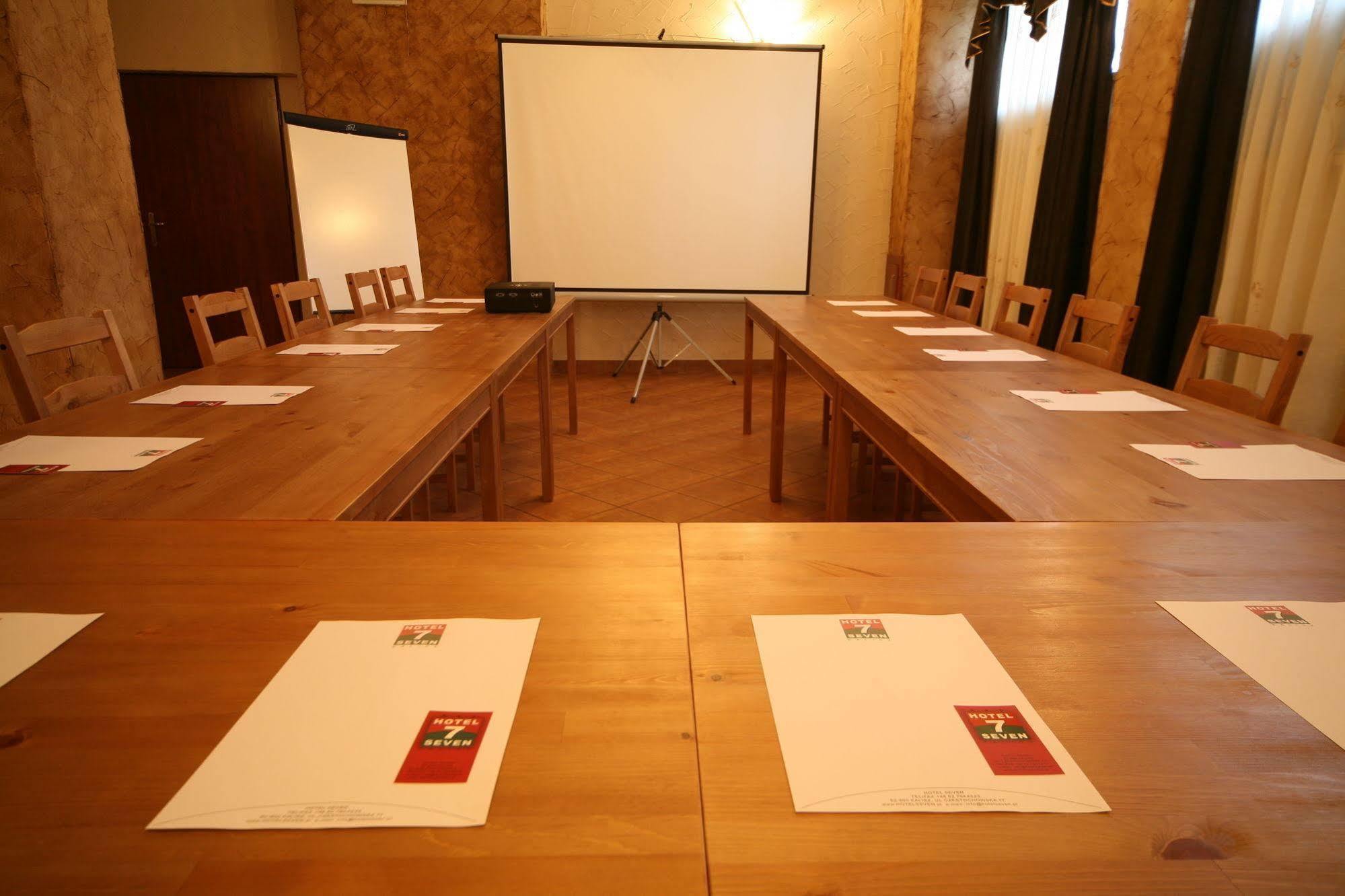 Hotel Seven 7 Kaliszki Dış mekan fotoğraf