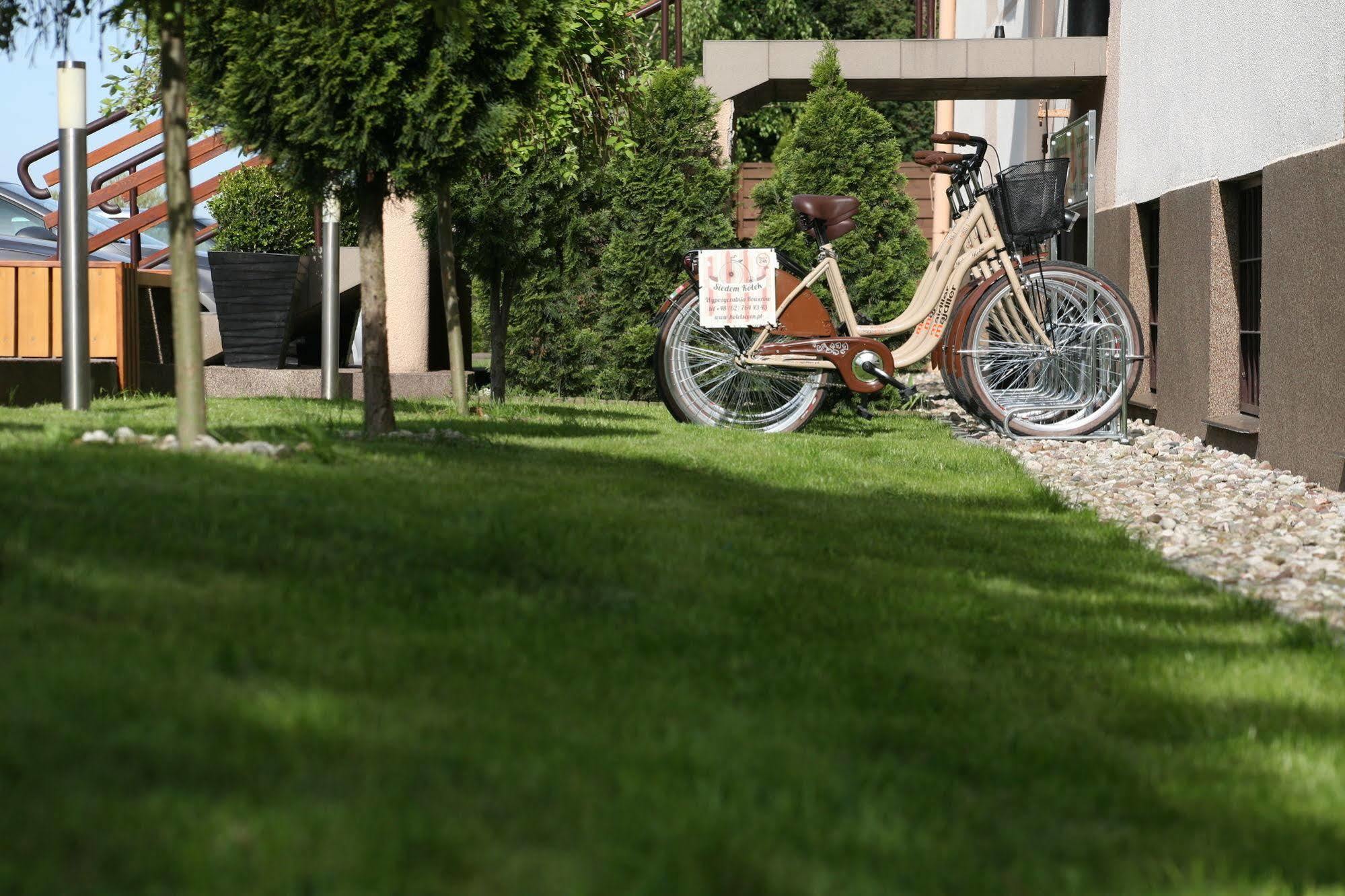 Hotel Seven 7 Kaliszki Dış mekan fotoğraf
