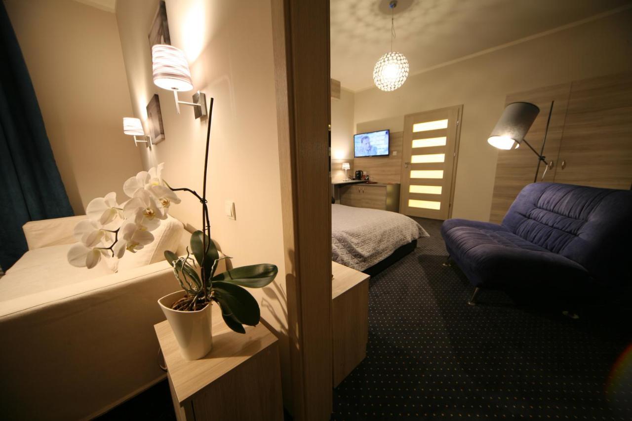 Hotel Seven 7 Kaliszki Dış mekan fotoğraf