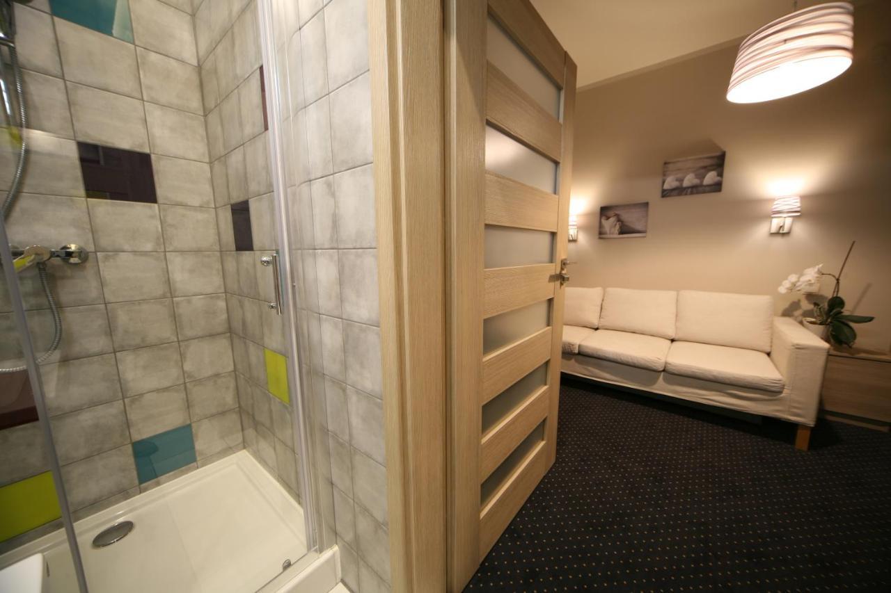 Hotel Seven 7 Kaliszki Dış mekan fotoğraf