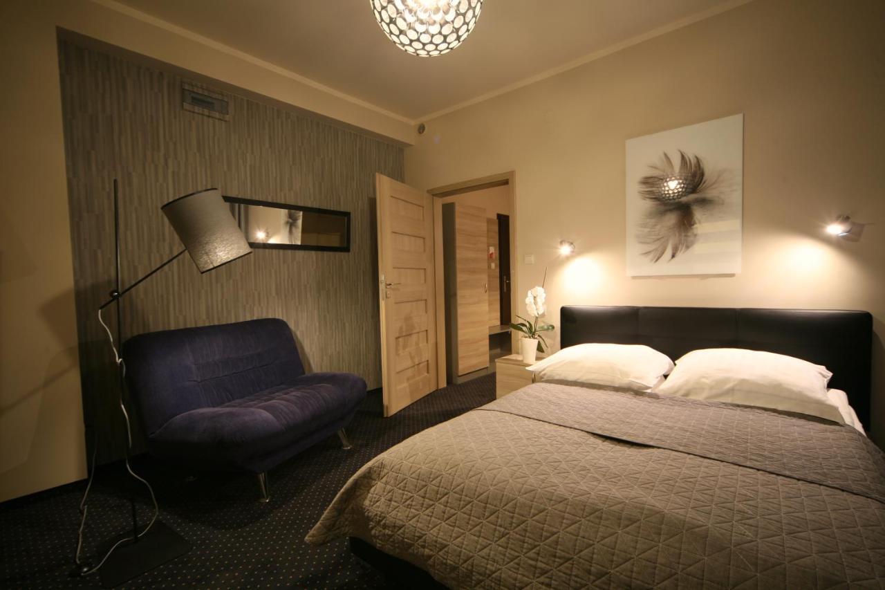 Hotel Seven 7 Kaliszki Dış mekan fotoğraf